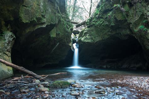 Ravine .